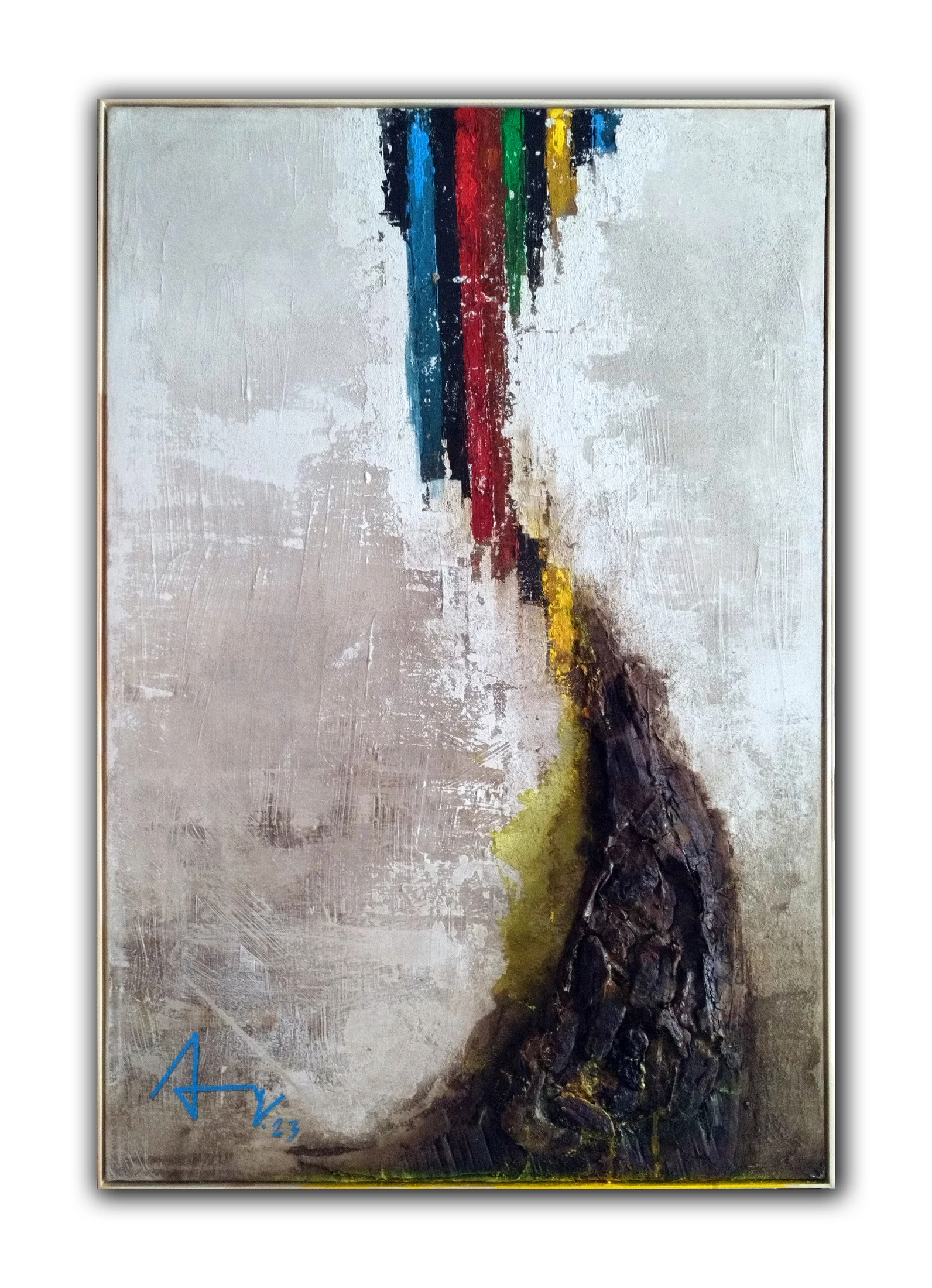 Pintura abstrata vertical em tons terrosos.